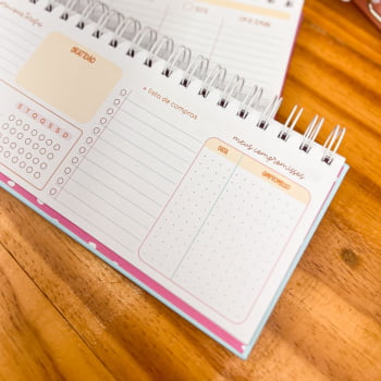 Desk planner